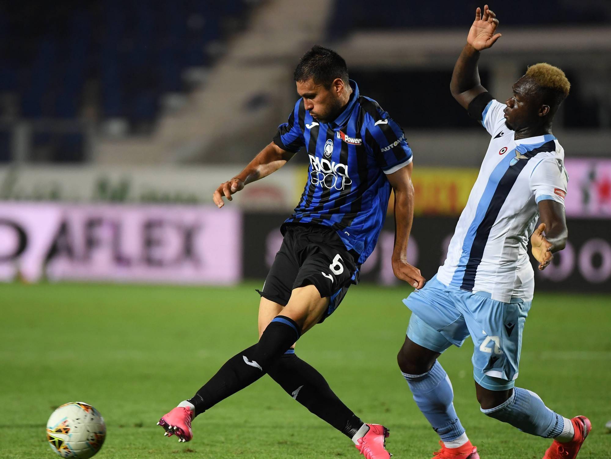 提升了她在 提升了她在